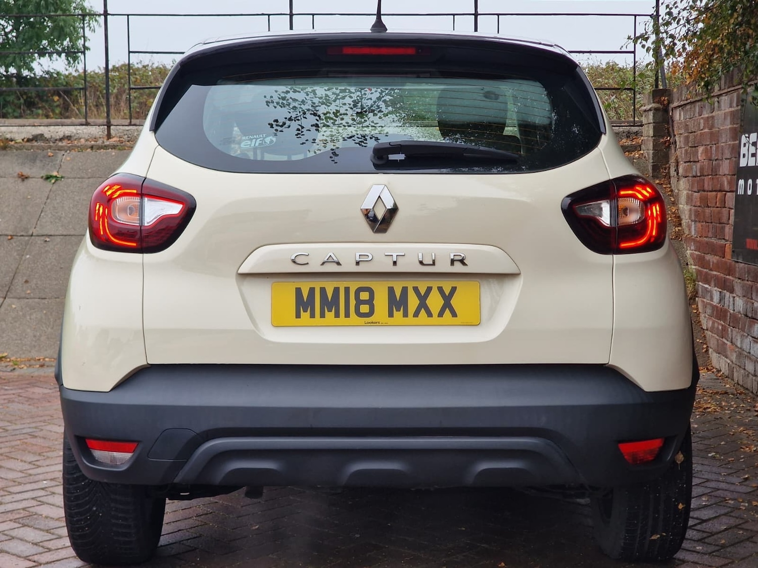 Used Renault Captur 2018 for sale - 76329839: Photo 3