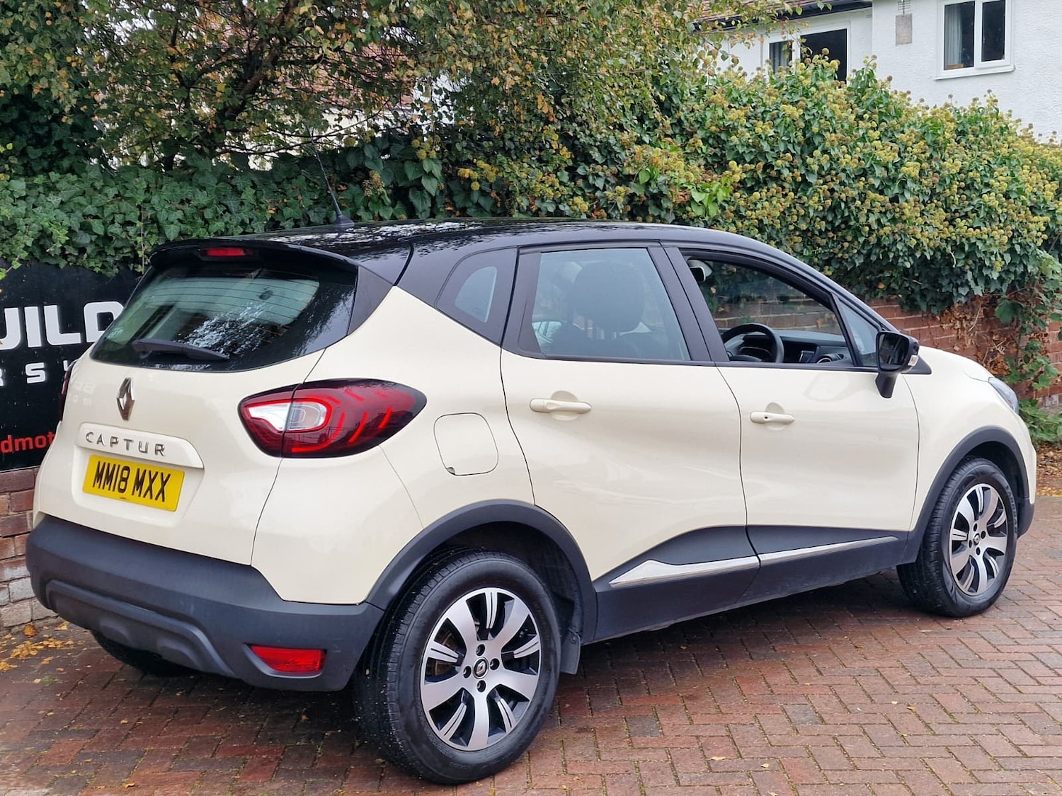 Used Renault Captur 2018 for sale - 76329839: Photo 6