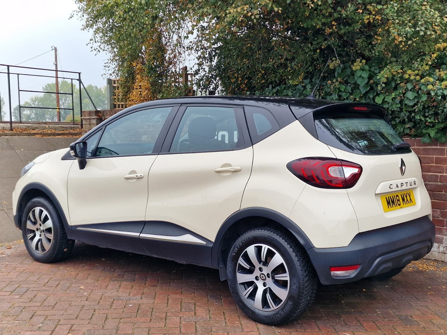 Used Renault Captur 2018 for sale - 76329839: Photo 9