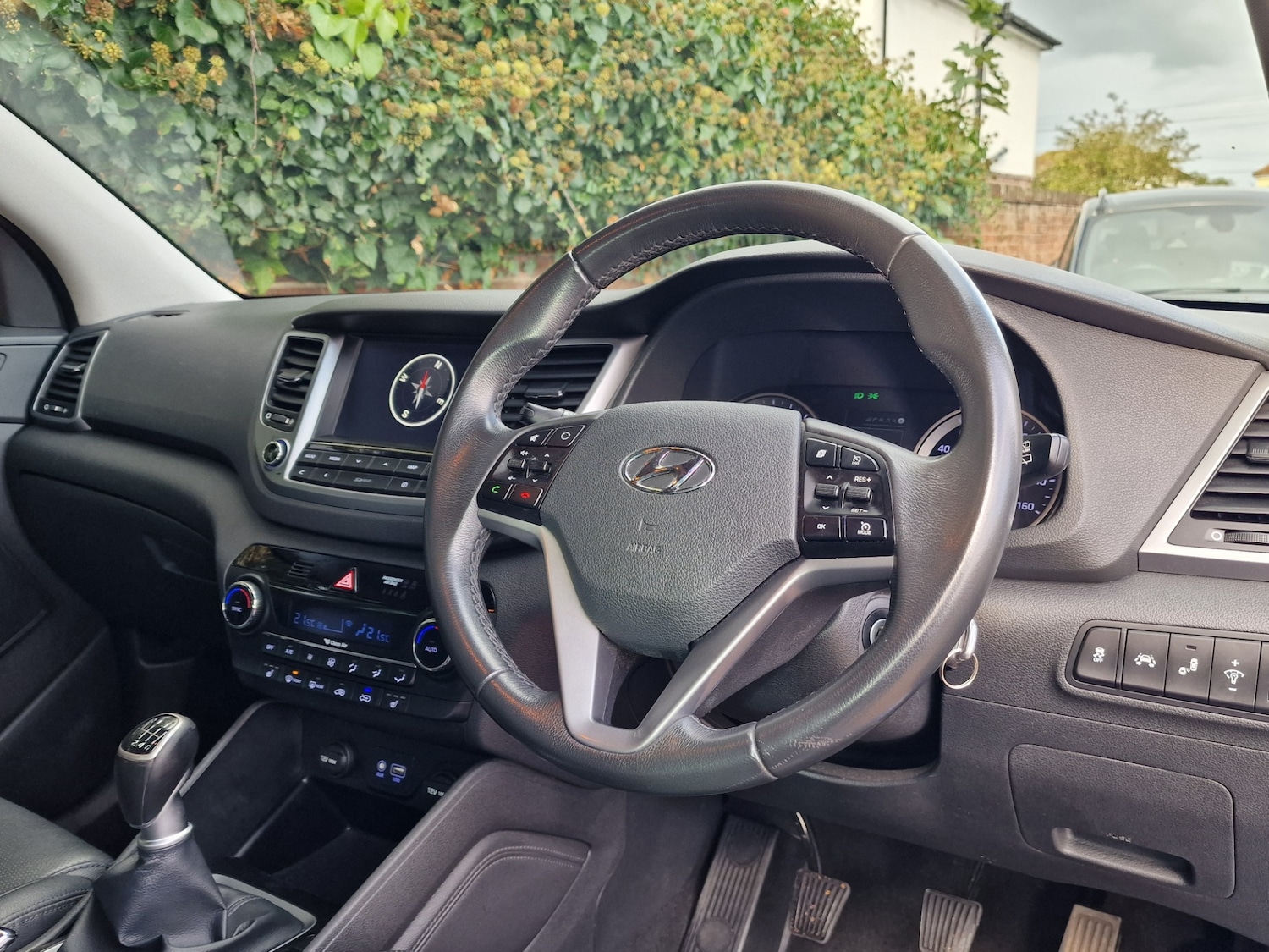 Used Hyundai TUCSON 2015 for sale - 76344326: Photo 11
