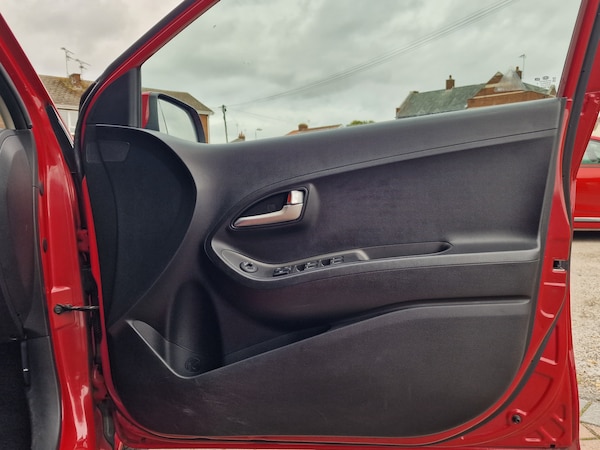 Used Kia Picanto 2017 for sale - 76220510: Photo 30
