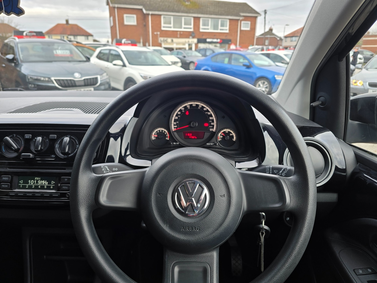 Used Volkswagen up! 2013 for sale - 77159462: Photo 26