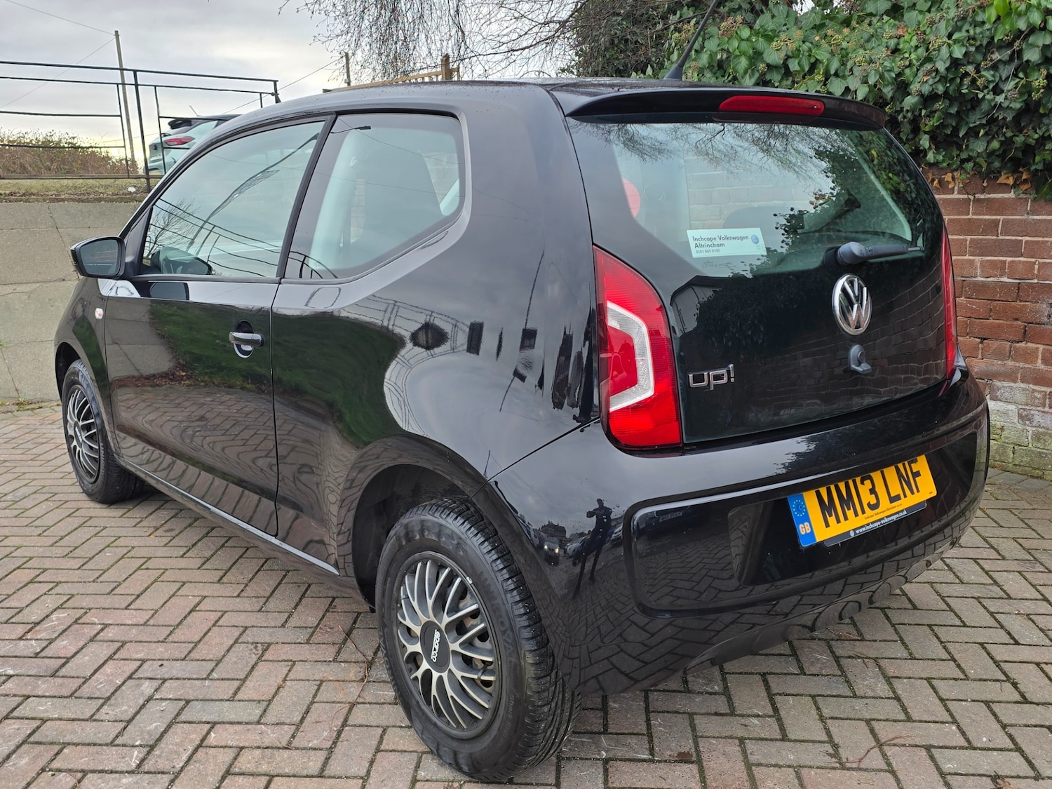 Used Volkswagen up! 2013 for sale - 77159462: Photo 5