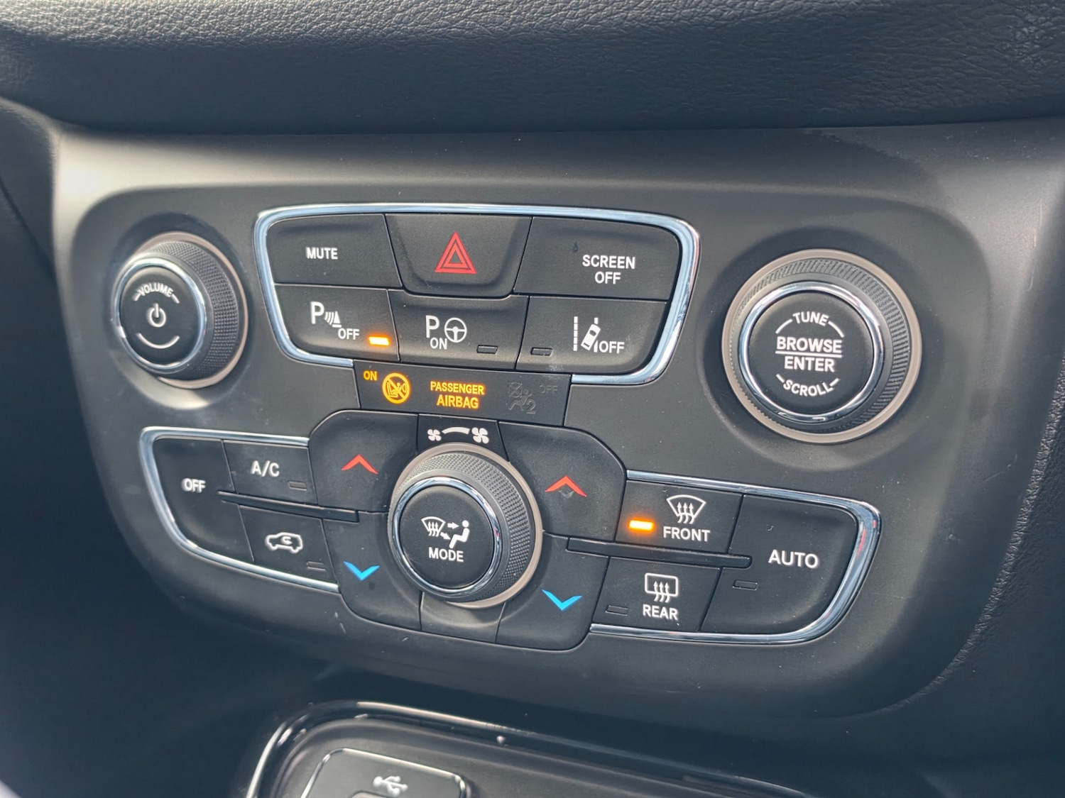 Used Jeep Compass 2018 for sale - 77880820: Photo 27