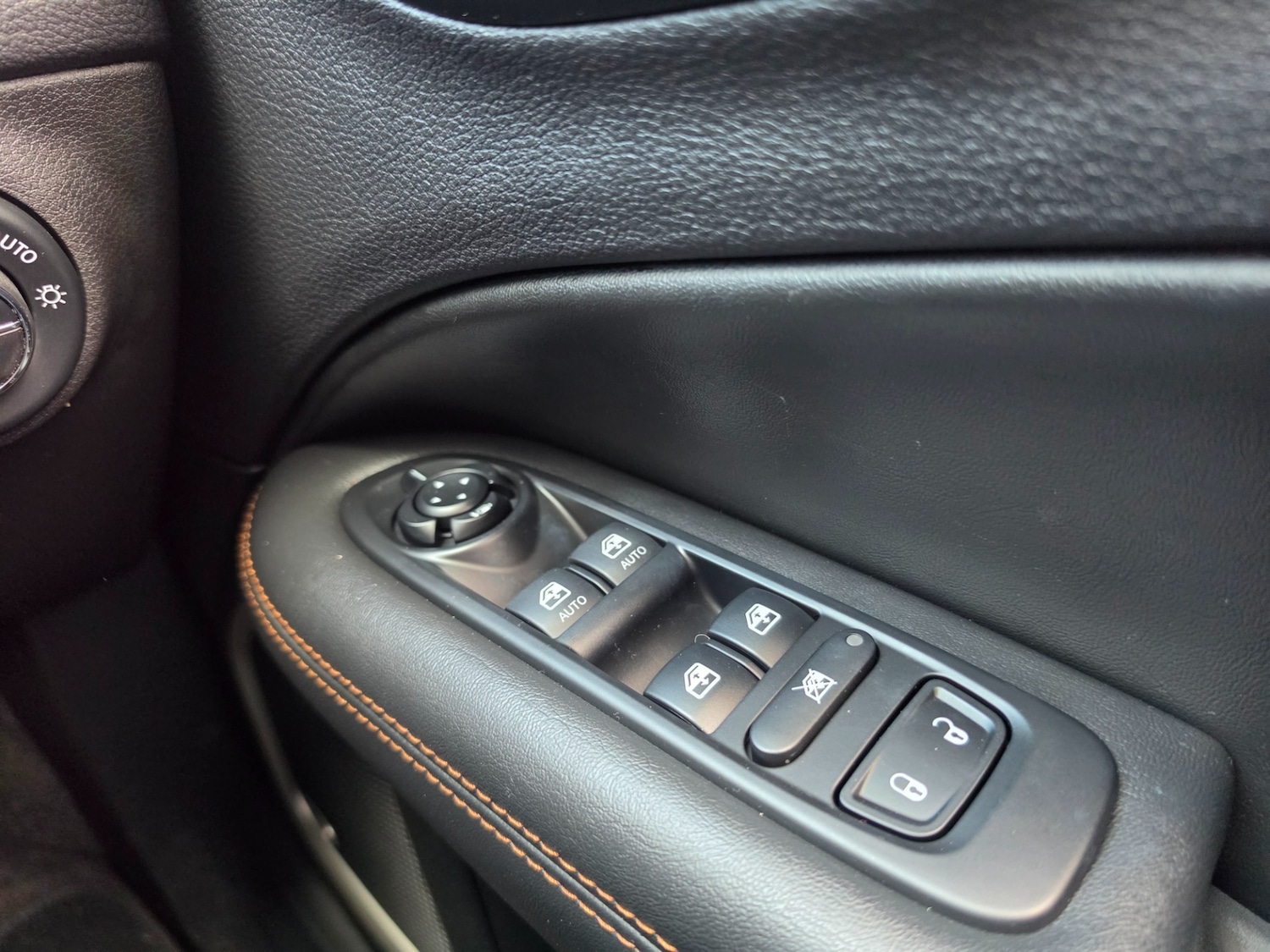 Used Jeep Compass 2018 for sale - 77880820: Photo 31