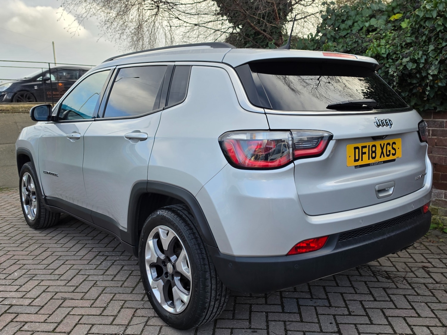 Used Jeep Compass 2018 for sale - 77880820: Photo 5