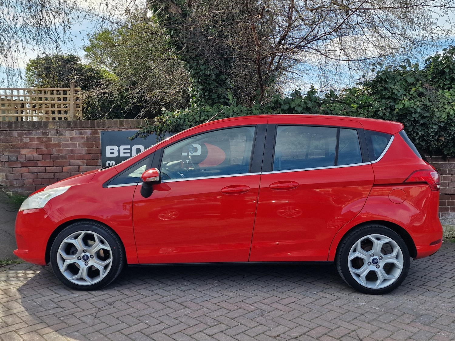 Used Ford B-MAX 2015 for sale - 78178356: Photo 2