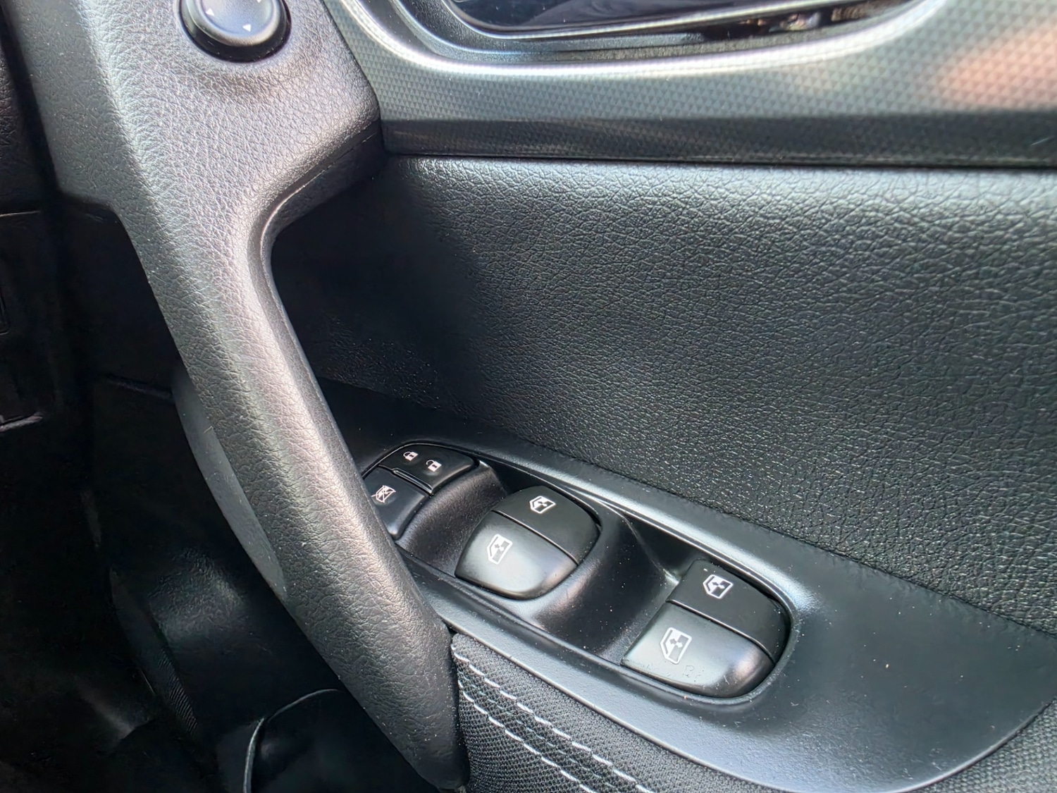 Used Nissan Qashqai 2018 for sale - 77880782: Photo 27