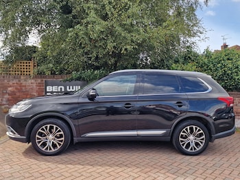 Used Mitsubishi Outlander 2017 for sale - 75972596: Photo