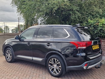 Used Mitsubishi Outlander 2017 for sale - 75972596: Photo