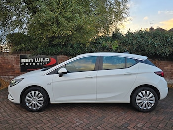Used Vauxhall Astra 2016 for sale - 76461512: Photo