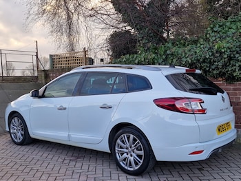 Used Renault Megane 2015 for sale - 77371734: Photo