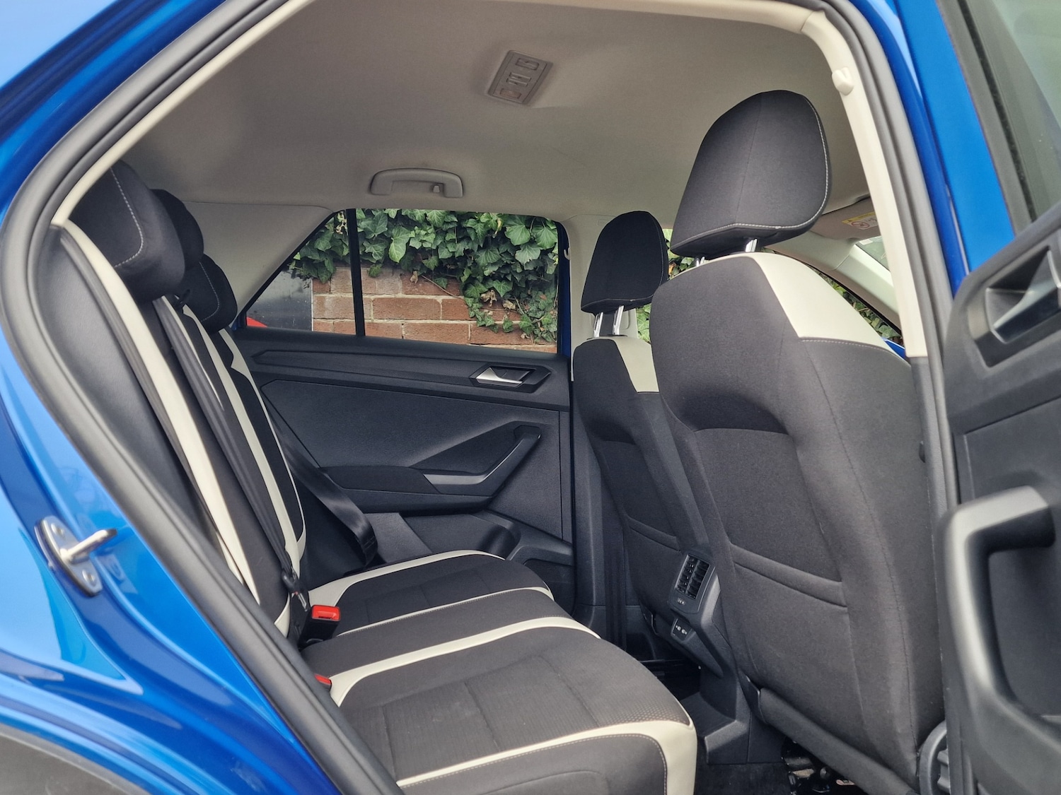 Used Volkswagen T-Roc 2021 for sale - 77998486: Photo 17