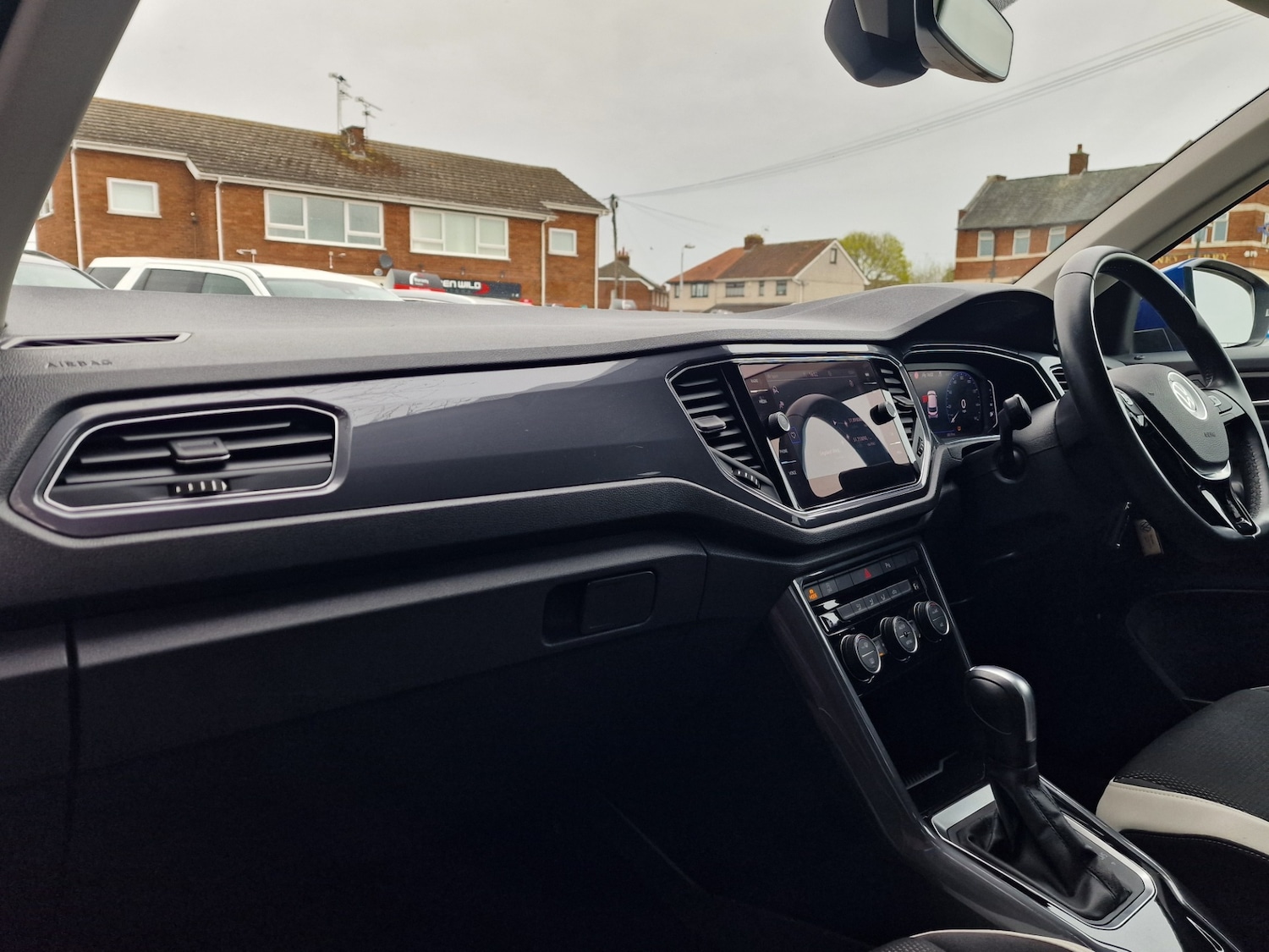 Used Volkswagen T-Roc 2021 for sale - 77998486: Photo 22