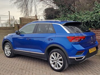 Used Volkswagen T-Roc 2021 for sale - 77998486: Photo