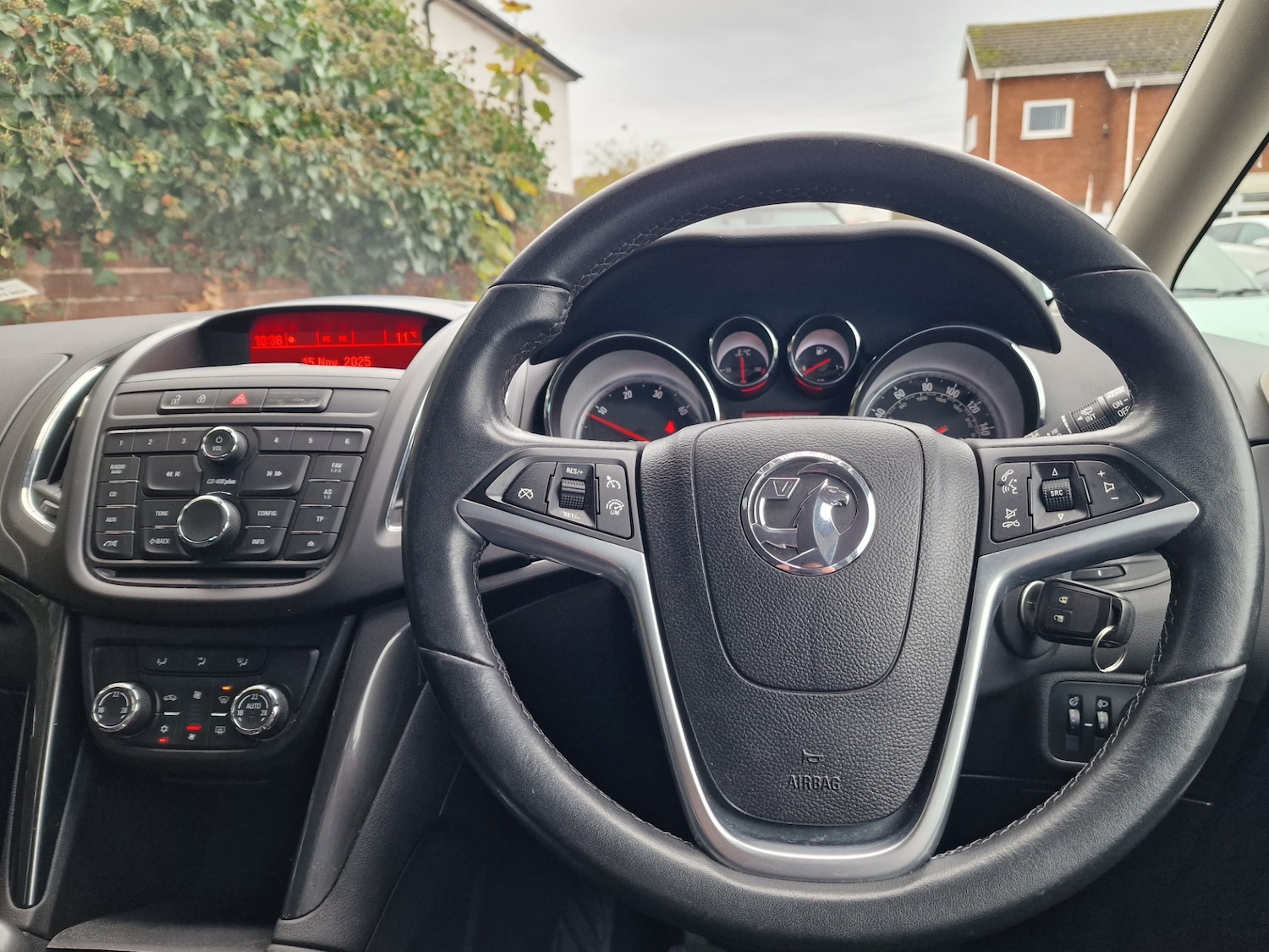 Used Vauxhall Zafira 2016 for sale - 76603731: Photo 19