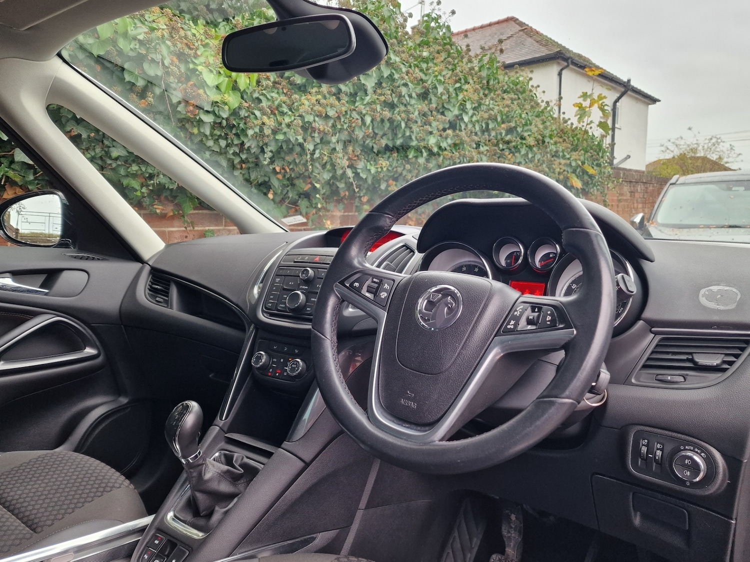 Used Vauxhall Zafira 2016 for sale - 76603731: Photo 8