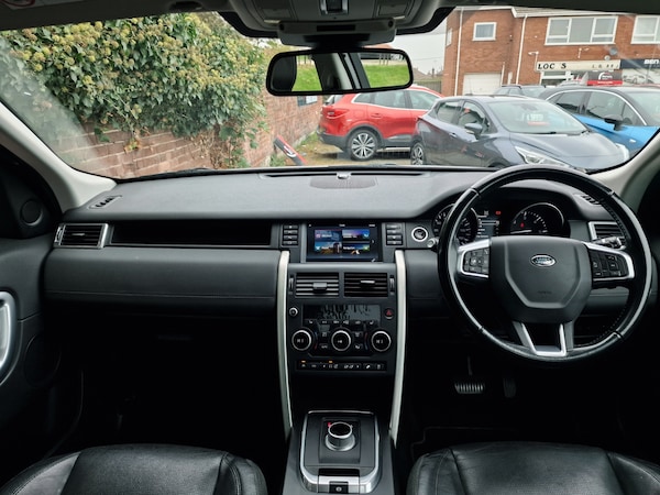 Used Land Rover Discovery Sport 2015 for sale - 76289685: Photo 22