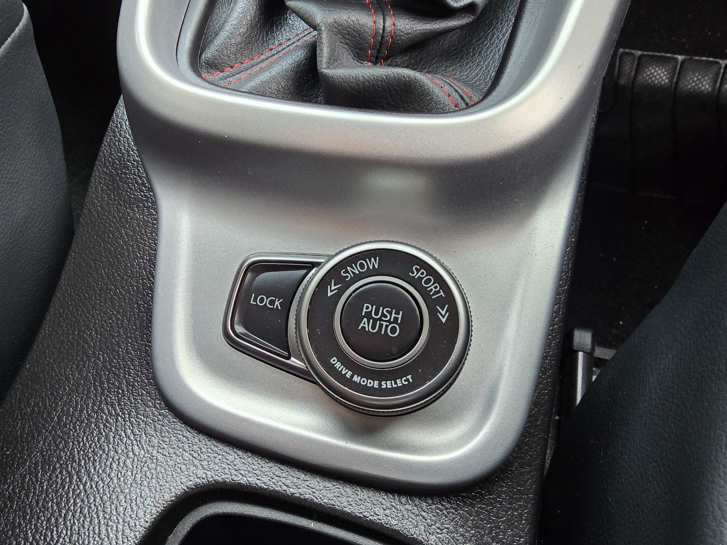 Used Suzuki Vitara 2017 for sale - 76518640: Photo 25