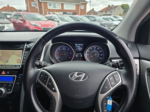 Used Hyundai i30 2015 for sale - 75760416: Photo 29