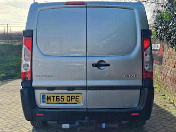 Used Peugeot Expert 2015 for sale - 77733373: Photo