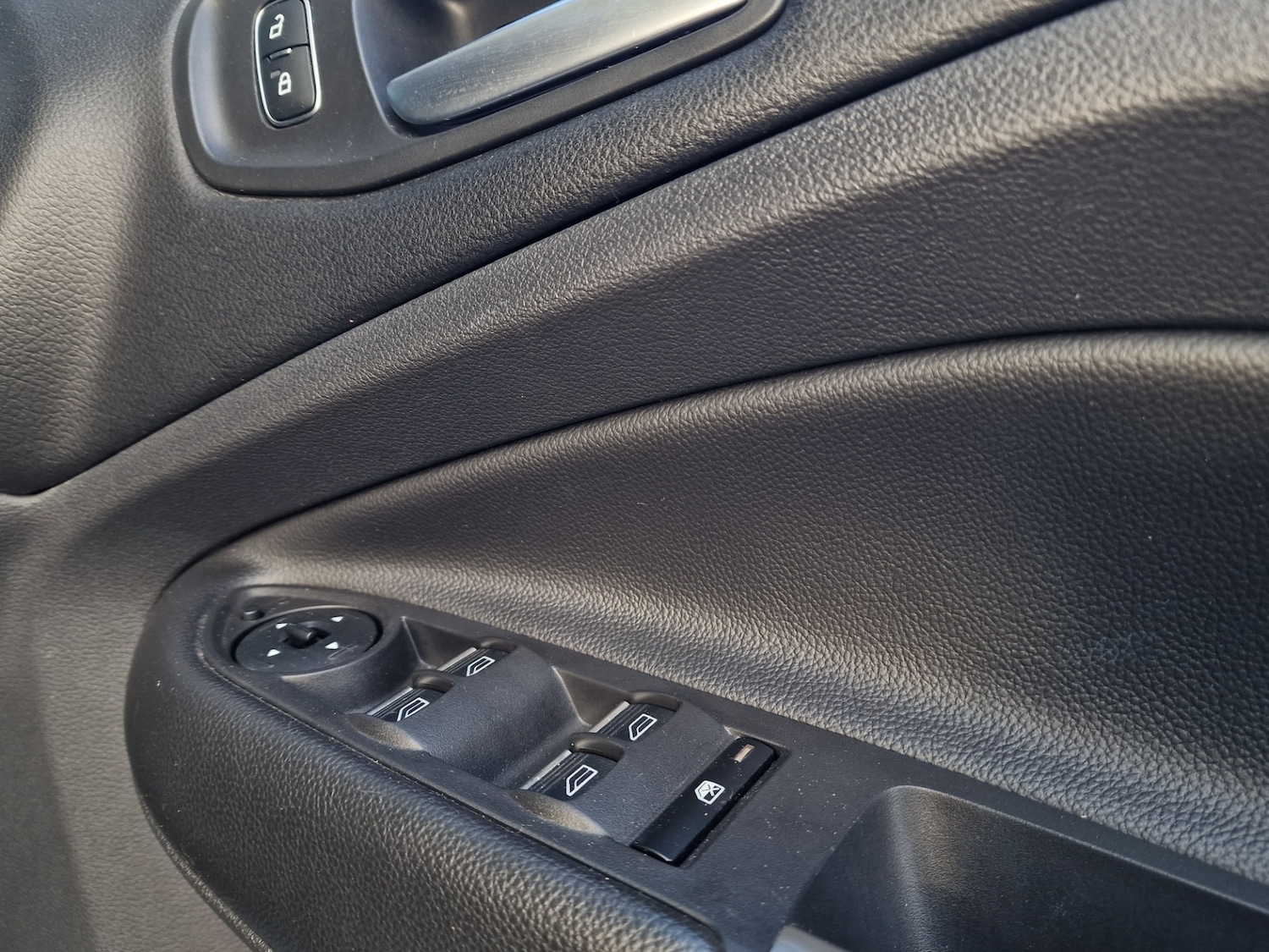 Used Ford Kuga 2019 for sale - 76615877: Photo 12