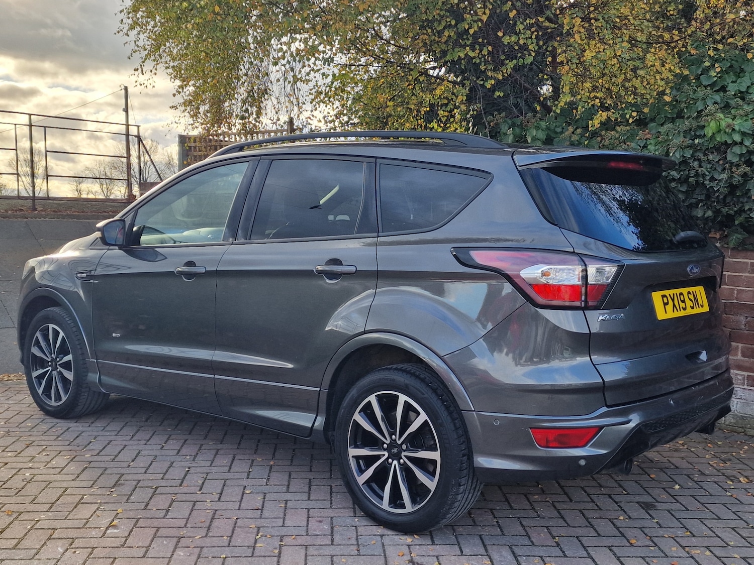 Used Ford Kuga 2019 for sale - 76615877: Photo 3