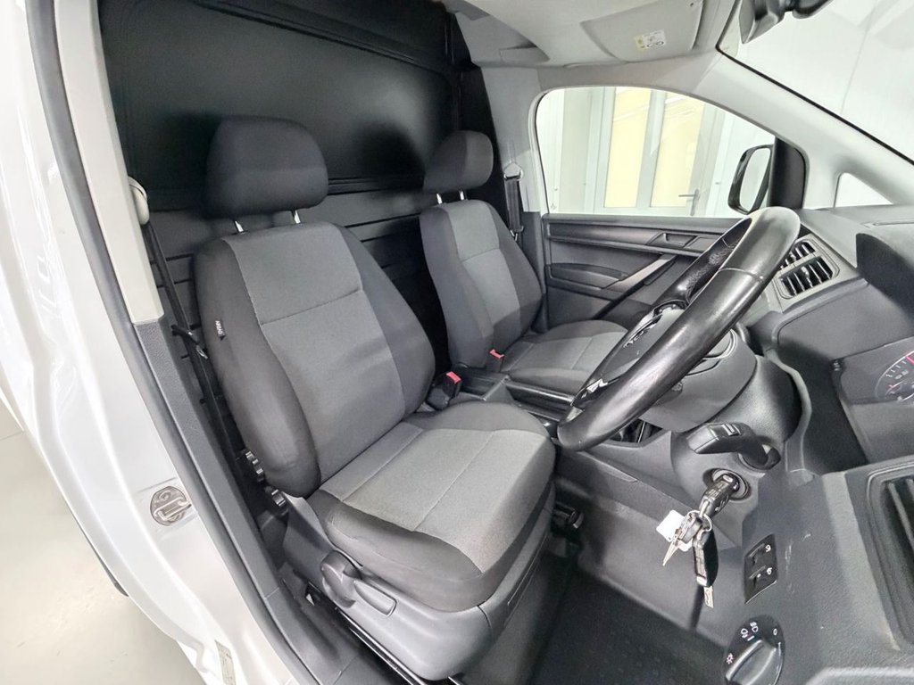 Used Volkswagen Caddy 2018 for sale - 76496633: Photo 8