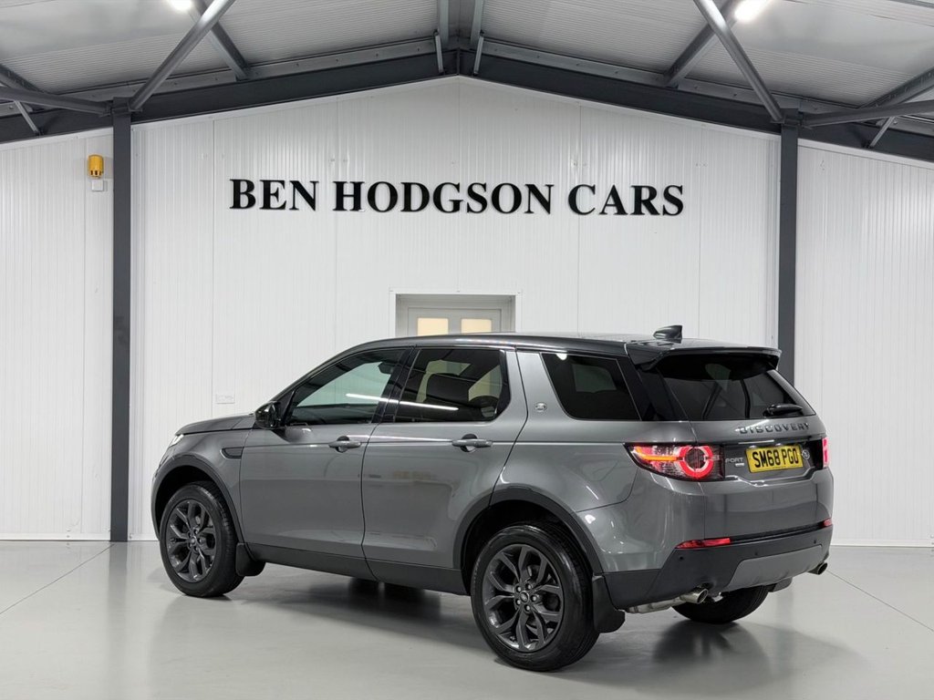 Used Land Rover Discovery Sport 2018 for sale - 76610278: Photo 4