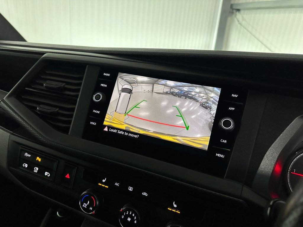 Used Volkswagen Transporter 2023 for sale - 77211869: Photo 22