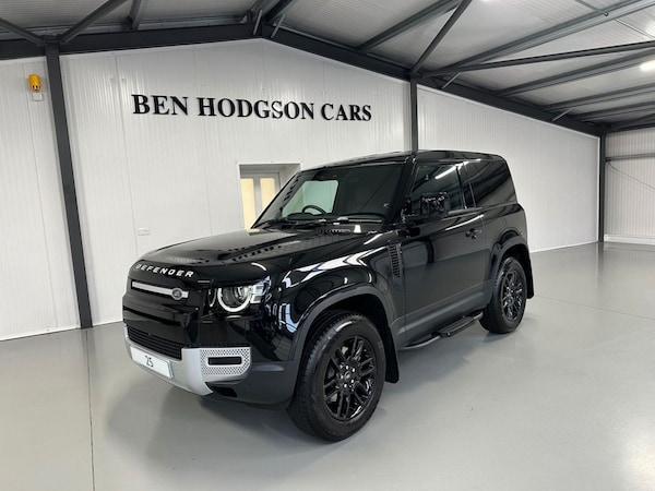 Used Land Rover Defender 2025 for sale - 76235793: Photo 2