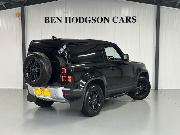 Used Land Rover Defender 2025 for sale - 76235793: Photo 7