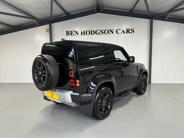 Used Land Rover Defender 2025 for sale - 76235793: Photo 8