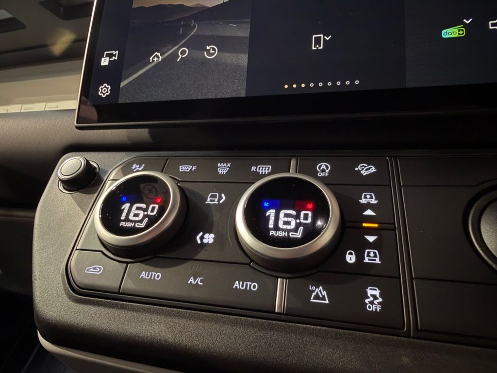 Used Land Rover Defender 110 2026 for sale - 78181804: Photo 16