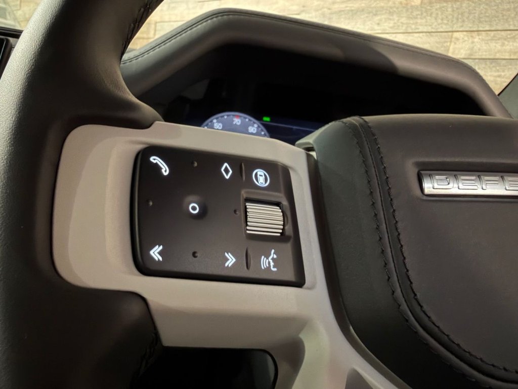 Used Land Rover Defender 110 2026 for sale - 78181804: Photo 18