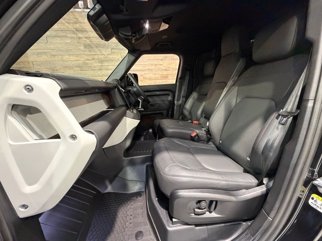 Used Land Rover Defender 110 2026 for sale - 78181804: Photo 9