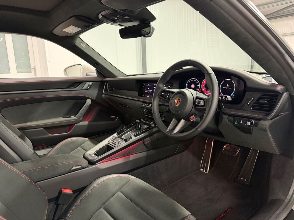 Used Porsche 911 2025 for sale - 77480172: Photo 12