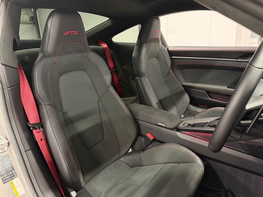 Used Porsche 911 2025 for sale - 77480172: Photo 13