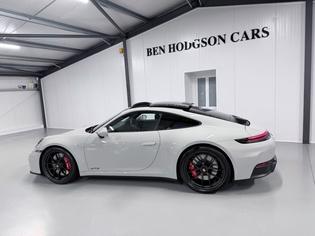 Used Porsche 911 2025 for sale - 77480172: Photo 4