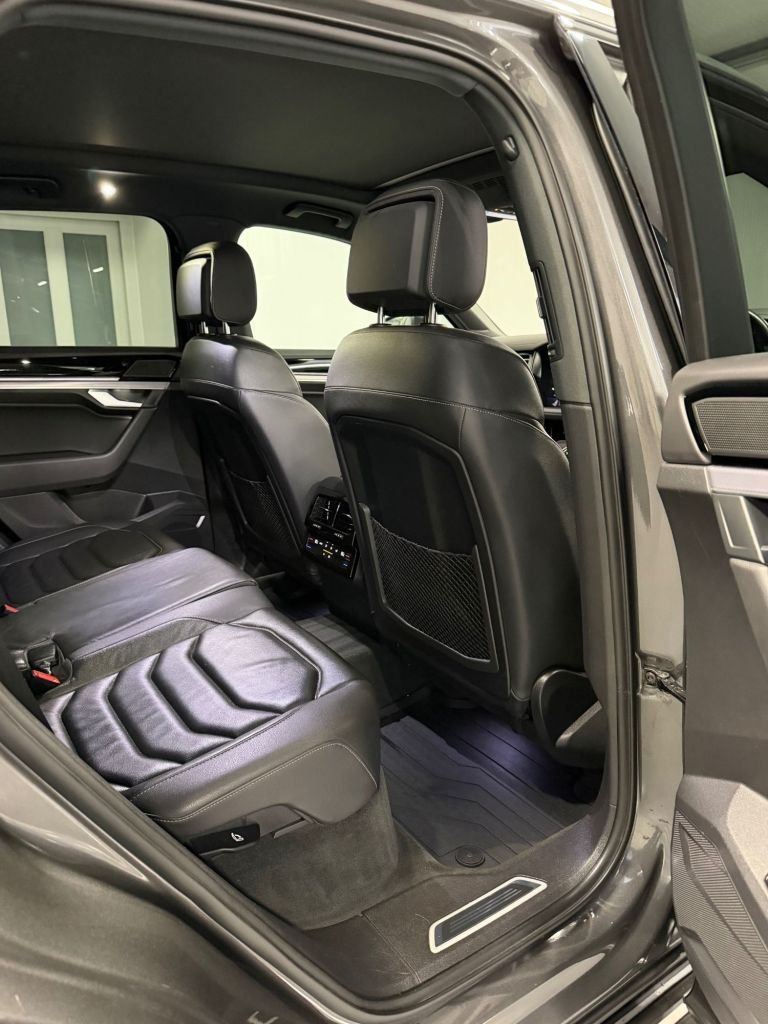 Used Volkswagen Touareg 2021 for sale - 77576076: Photo 12