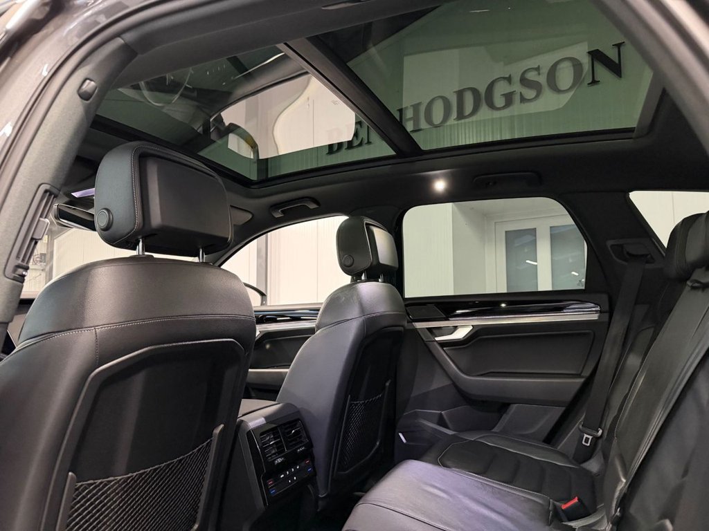 Used Volkswagen Touareg 2021 for sale - 77576076: Photo 14