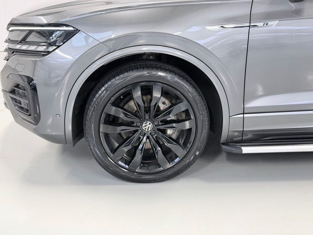 Used Volkswagen Touareg 2021 for sale - 77576076: Photo 30