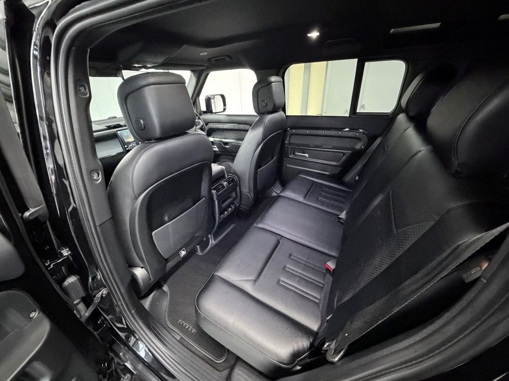 Used Land Rover Defender 2021 for sale - 76855223: Photo 13