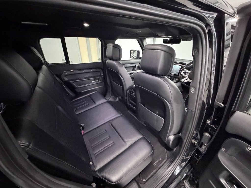 Used Land Rover Defender 2021 for sale - 76855223: Photo 15