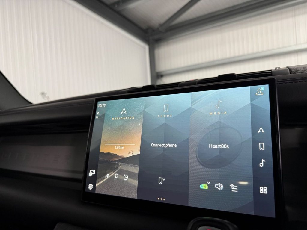 Used Land Rover Defender 2021 for sale - 76855223: Photo 22