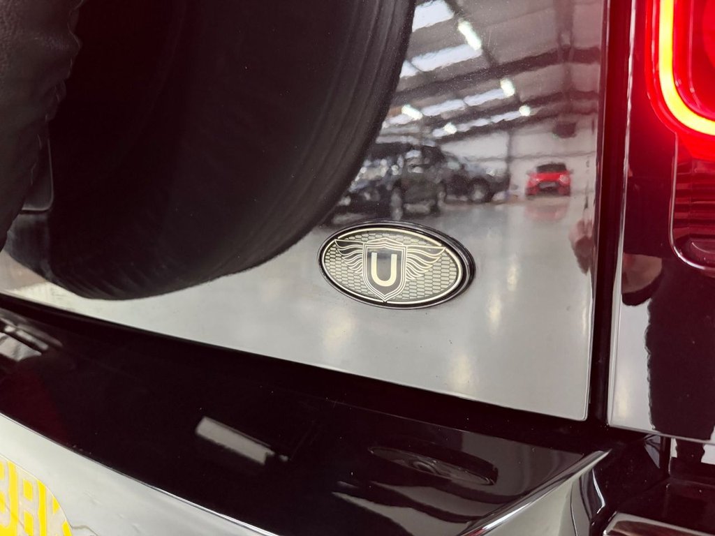 Used Land Rover Defender 2021 for sale - 76855223: Photo 32