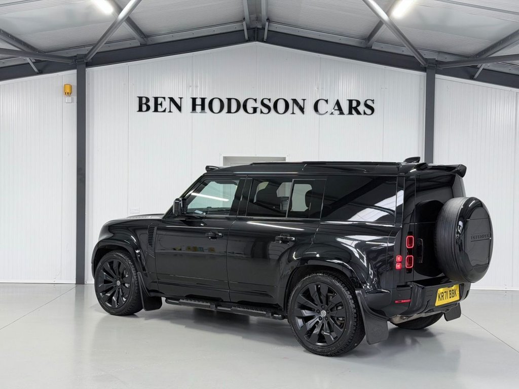 Used Land Rover Defender 2021 for sale - 76855223: Photo 4