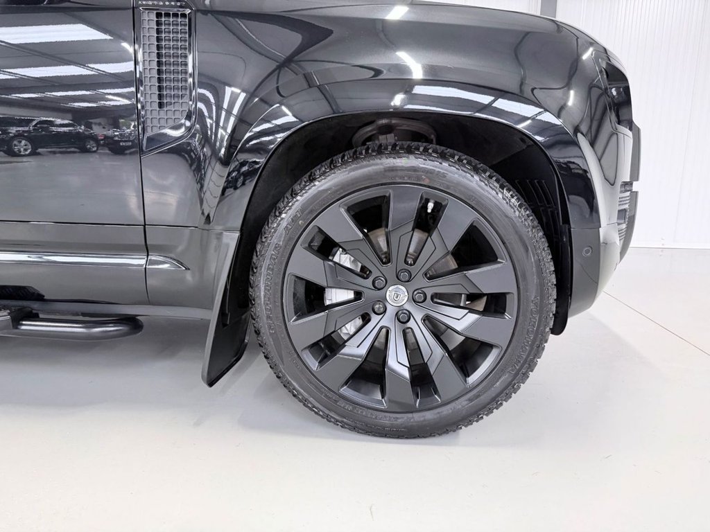 Used Land Rover Defender 2021 for sale - 76855223: Photo 40