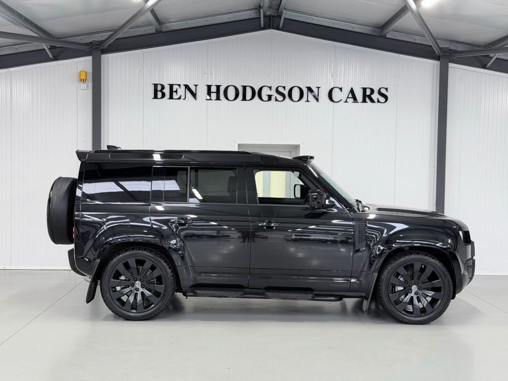Used Land Rover Defender 2021 for sale - 76855223: Photo 7