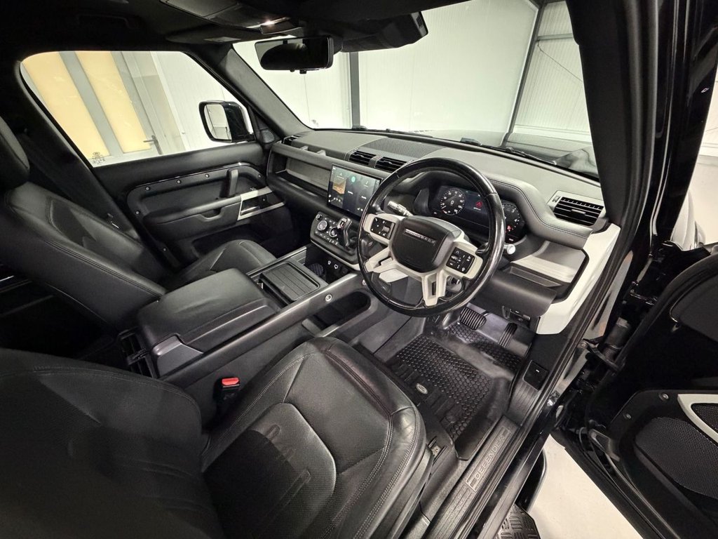 Used Land Rover Defender 2021 for sale - 76855223: Photo 9
